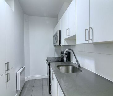 3730 Chemin Queen Mary, Montréal, QC - Photo 3
