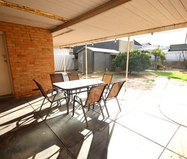 6-bedroom shared house / townhouse, Fox Avenue - Photo 5