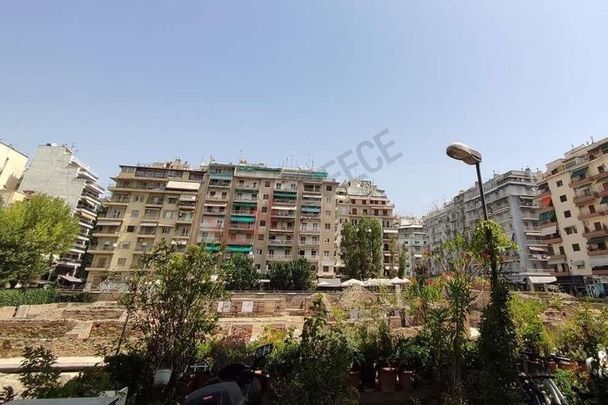 Studio/Γκαρσονιέρα για ενοικίαση Πλατεία Ναυαρίνου (Κέντρο Θεσσαλονίκης) - Photo 1