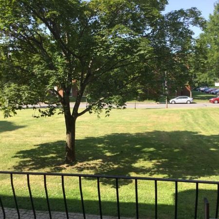 1 CH - 1 SDB - Québec - $827 /mo - Photo 3