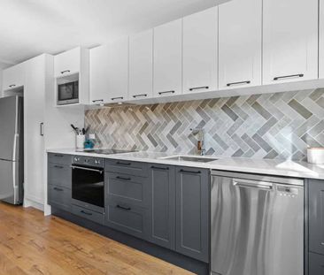 Fabulous Family Home - Photo 2