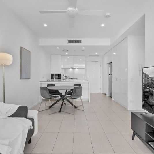 Newstead - 1 Bedroom Apartment For Rent - Photo 1