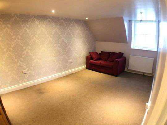 2 bedroom maisonette to rent - Photo 1