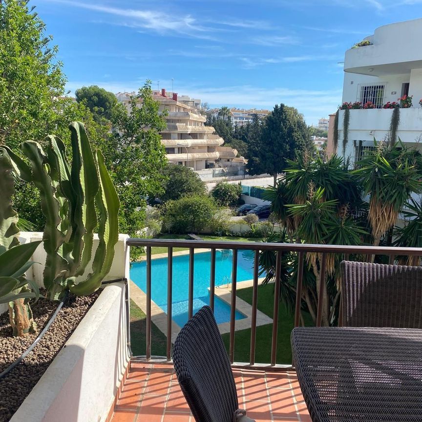 Middle Floor Apartment in Puerto Banús - Photo 1