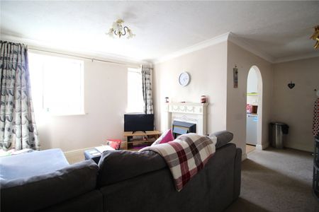 Hanstone Close, - Photo 3