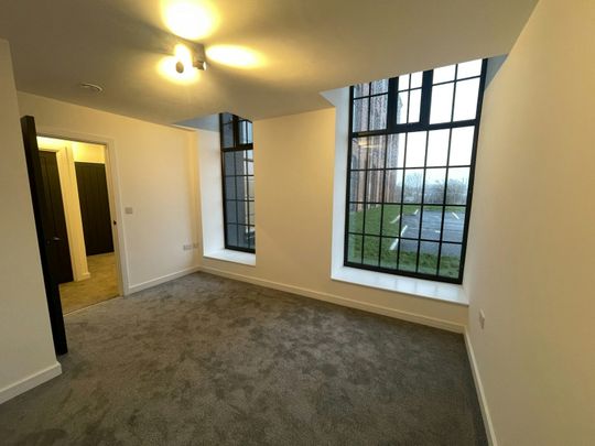 Flat to rent on - Photo 1