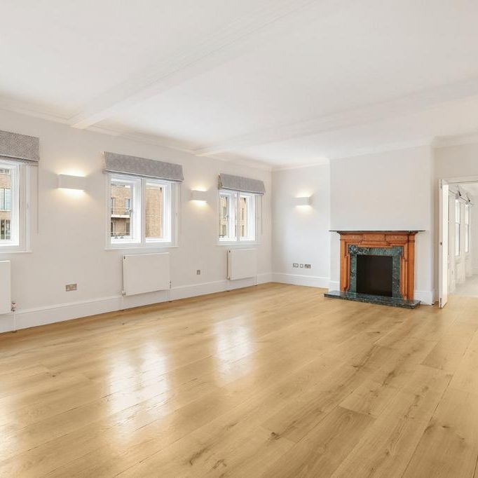 3 bedroom flat to rent - Photo 1