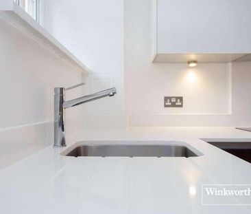 Prytaneum Court, Green Lanes, London, N13 - Photo 2
