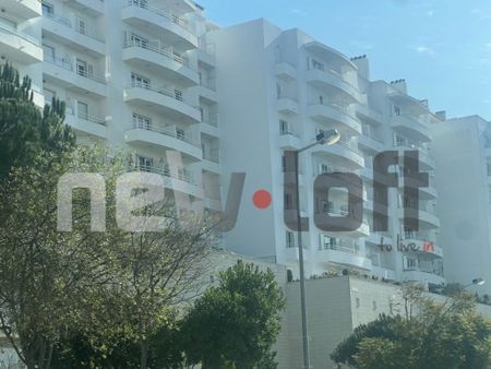 3 room luxury Apartment for rent in Monte Estoril, Cascais e Estoril, Cascais, Lisbon - Photo 5