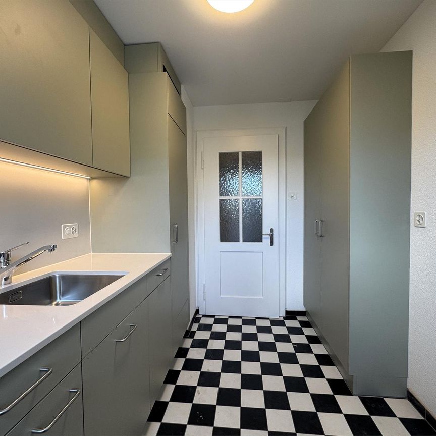 Hier endet Ihre Wohnungssuche - frisch sanierte 4 Zimmer-Wohnung in... - Photo 1