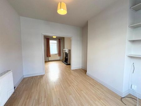 37 Downshire Road, Holywood, BT18 9LX - Photo 3