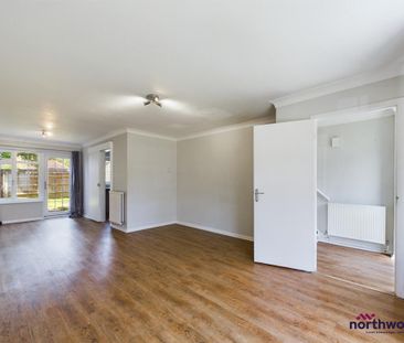 3 bedroom terraced house to rent - Photo 5