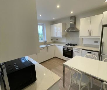 Great North Way, London, NW4 - Photo 2