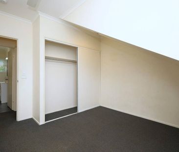 Fully Air Condiitoned Townhouse - Gated Complex - Pool - Photo 1