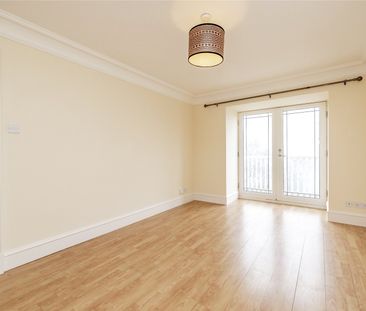 3 bedroom apartment to rent - Photo 2