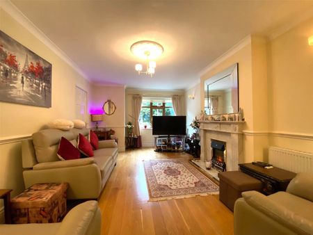 Carlton House, Swords, Co.Dublin - Photo 2