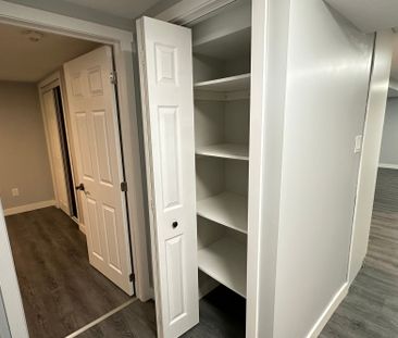 For Lease - 12 BRAMPTON Road, Toronto, Ontario - Photo 4