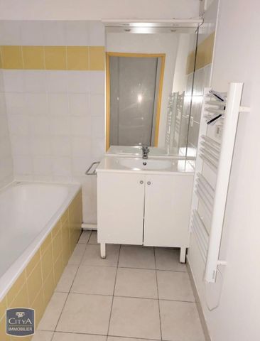 Location Appartement 2 pièces 47m² GAILLAC 81600 - Photo 5