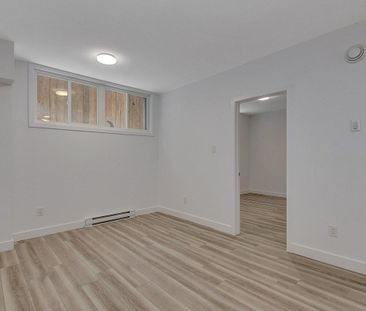 For Lease - 285 B Montfort Street Unit# B, Vanier and Kingsview Par... - Photo 2