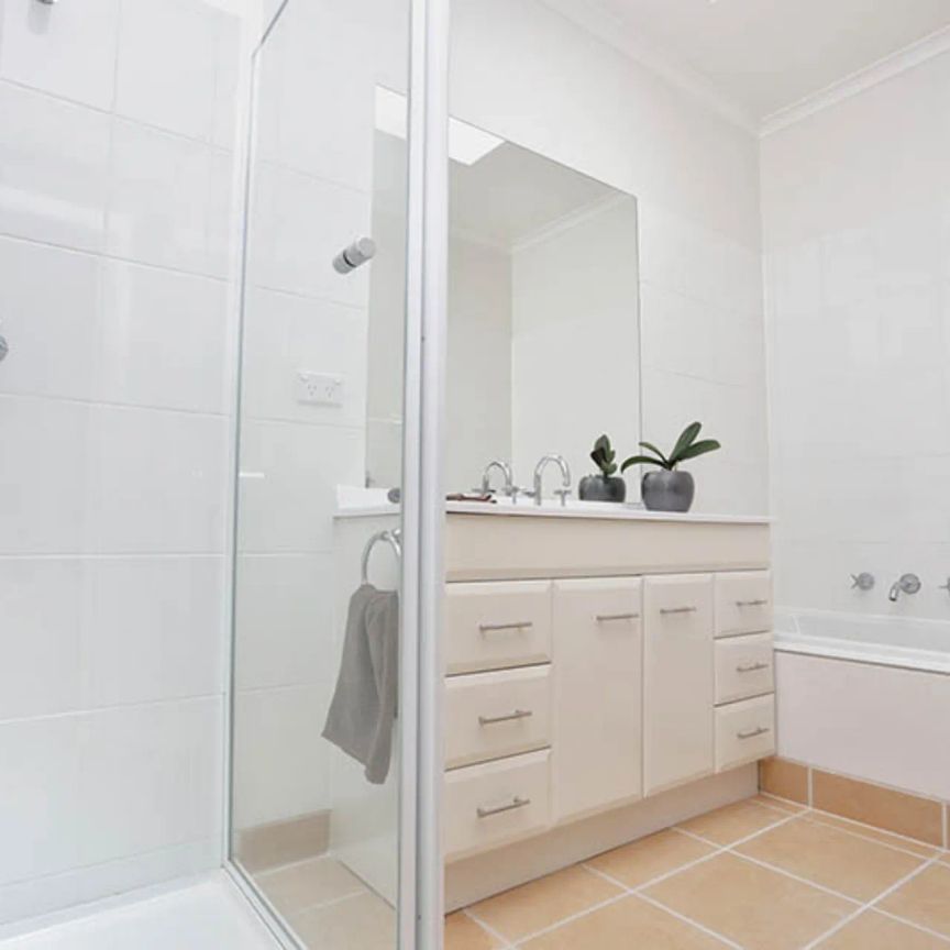 Instantly Appealing! - Photo 1