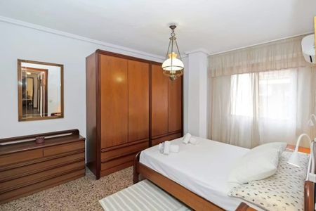 Avinguda de la Plata, Valencia, Valencian Community 46006 - Photo 2