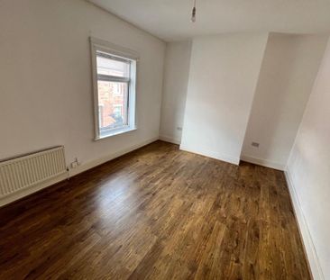 2 bedroom detached house to rent - Photo 4