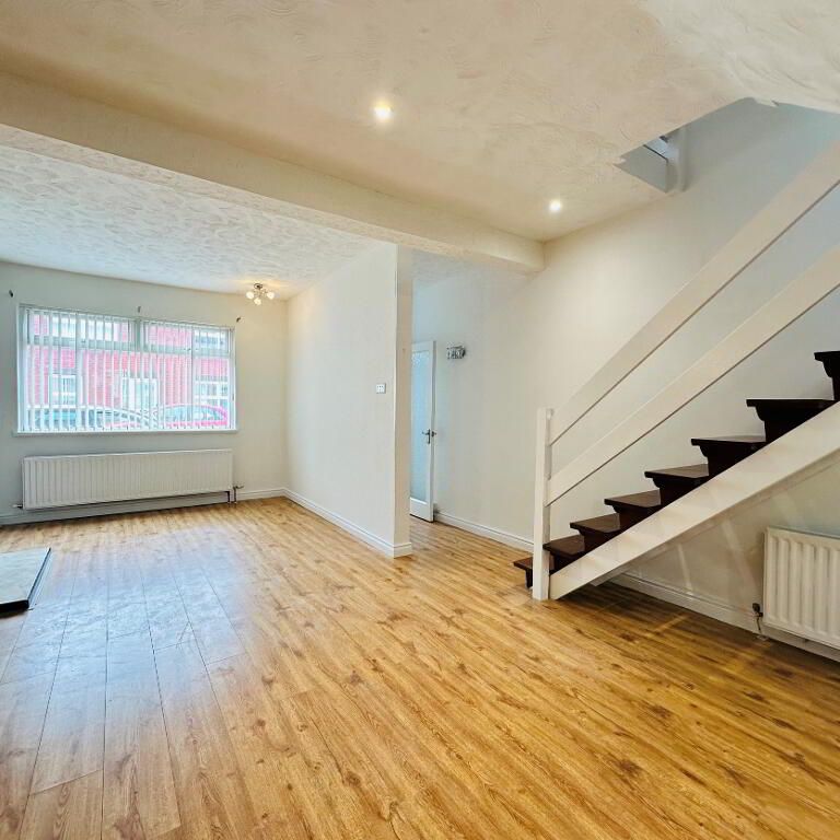 42 Moat Road, Ballymena, BT42 4DA - Photo 1