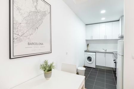 Carrer den Mònec, Barcelona, Catalonia 08003 - Photo 3