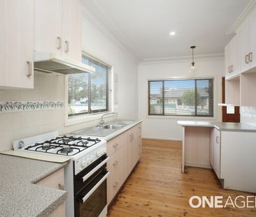 MODERN LIVING WITH COASTAL CONVENIENCE - Photo 2