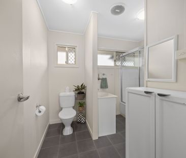 42 Jacaranda Drive, Yamanto QLD 4305 - House For Rent | Domain - Photo 5