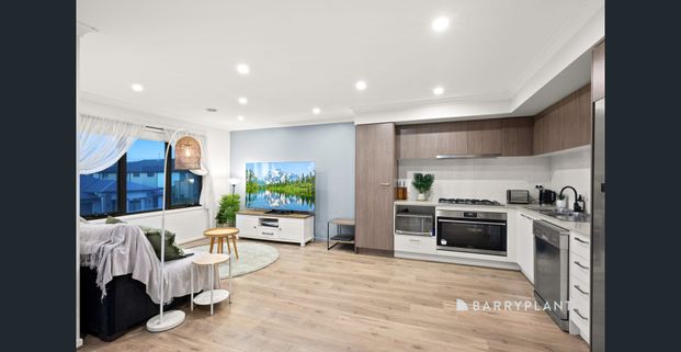 Light-Filled, Low-Maintenance Living in Prime Location - Photo 1