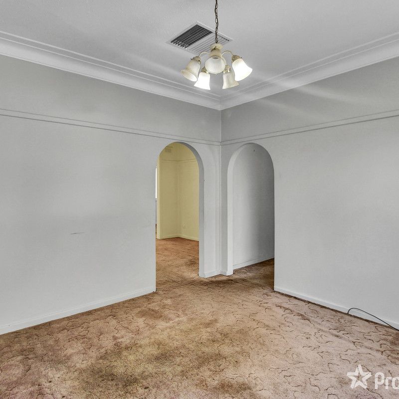 17 Spring Street, Wagga Wagga NSW 2650 - Photo 1