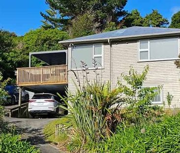 Sunny 4BR Tawa Gem next to Redwood station - Photo 5
