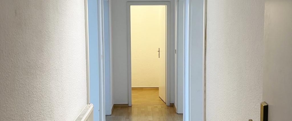 2-Raum-Wohnung mit Einbauküche, Balkon, Dusch- und Wannenbad ab sofort bezugsfertig! - Foto 1
