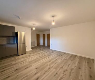 3 Bedroom Apartment To Let - Photo 3