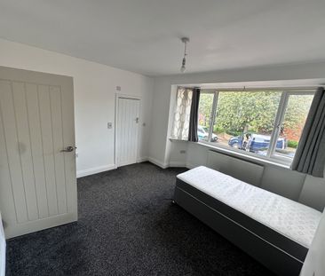 4 Bed Semi-Detached House, Begbrook Lane, BS16 - Photo 5