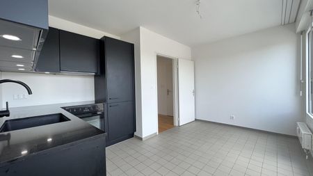 Lichtdurchflutete Attikawohnung mit zwei grossen Dachterrassen - Photo 3