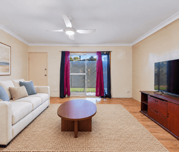 Three-Bedroom Acreage Home in Convenient Chandler Location - Photo 3