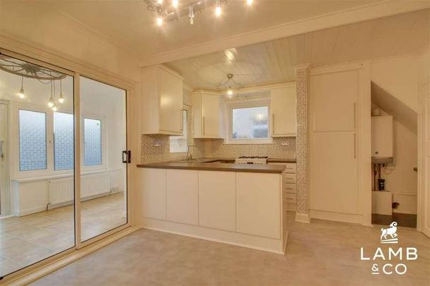 Coppins Road, Clacton-on-sea, CO15 - Photo 1