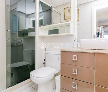 Apartamento com 2 quartos e 84m² para alugar em Jardim do Salso, Po... - Foto 2