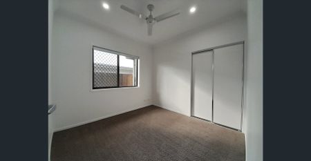 Modern Spacious Family Home | Quiet Street | Ready to Move In - Photo 4