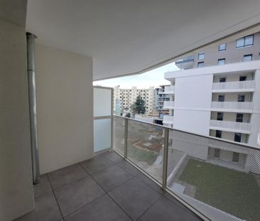 Location Appartement 2 pièces 45m² THONON LES BAINS 74200 - Photo 4
