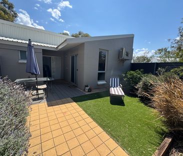 Fully Furnished One Bedroom Unit - Photo 2