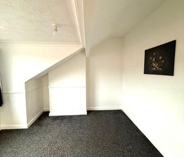 2 bedroom terraced house to rent - Photo 3