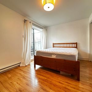 Appartement Montréal (Le Sud-Ouest) À Louer - Photo 2