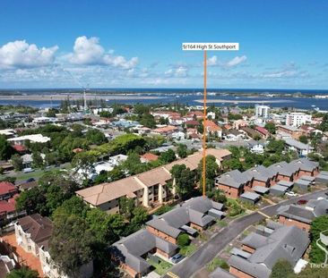 Easy Living in Southport - Photo 4