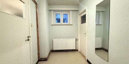 Appartement te huur in Sint-Niklaas voor € 700 met 1 slaapkamer - Photo 2