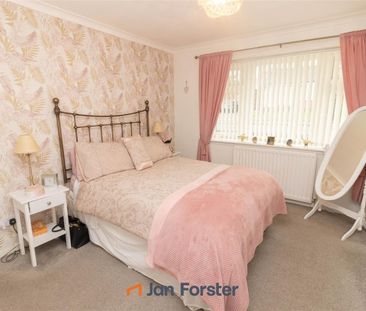 2 Bedroom Bungalow - Semi Detached - Photo 3