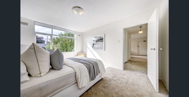 Outstanding apartment in the heart of Mosman - Photo 1