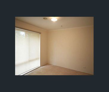 LOW MAINTENANCE FAMILY LIVING - Photo 4